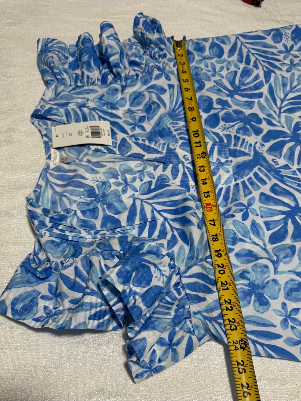crown & ivy Blue White Floral Ruffle Sleeve blouse - Picture 5 of 8